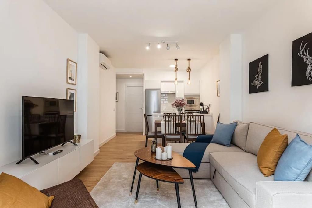 Nice Apartment Near Gran Via Val27 Мадрид Екстериор снимка